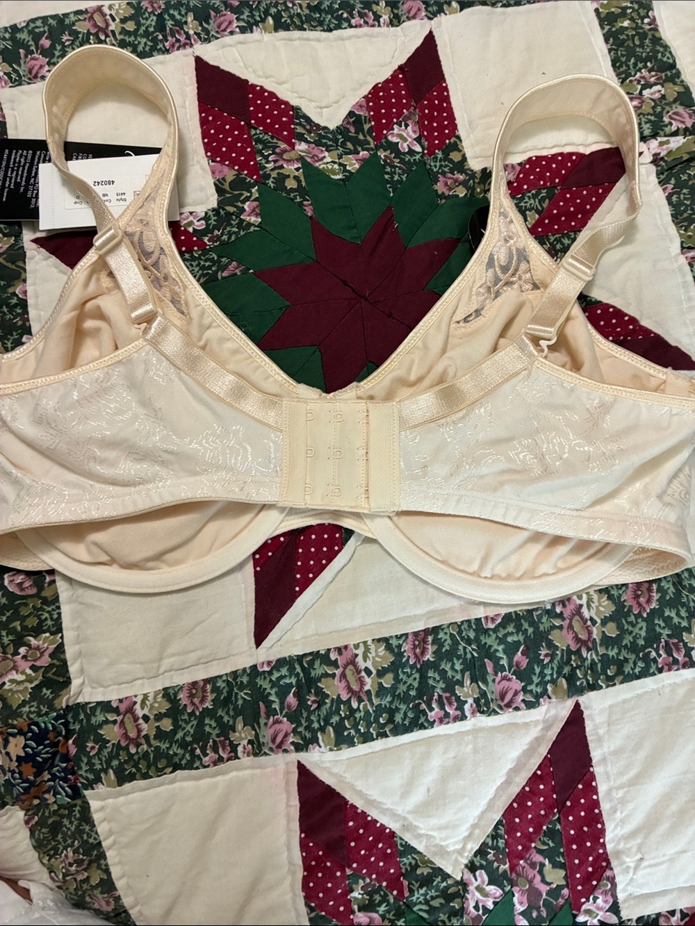 Playtex Full Coverage Underwire Bra in Light Cream - Picture 4 of 6